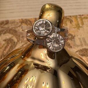 Elegant Silver Double Crystal Ring